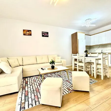 Apartament Rent Amici Apartment Kamez